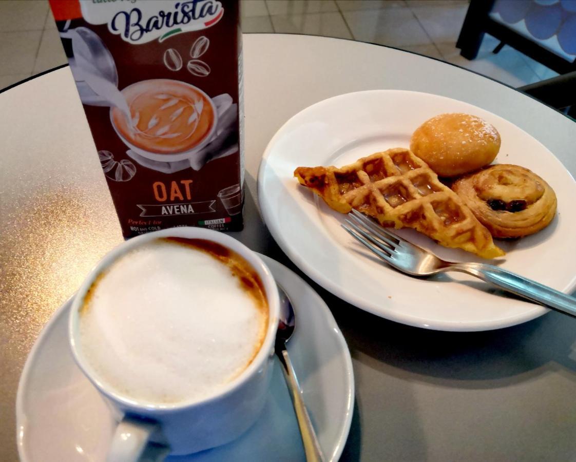 Hotel Iride Suite & Breakfast- Ideale Per Famiglie E Coppie Riccione Dış mekan fotoğraf