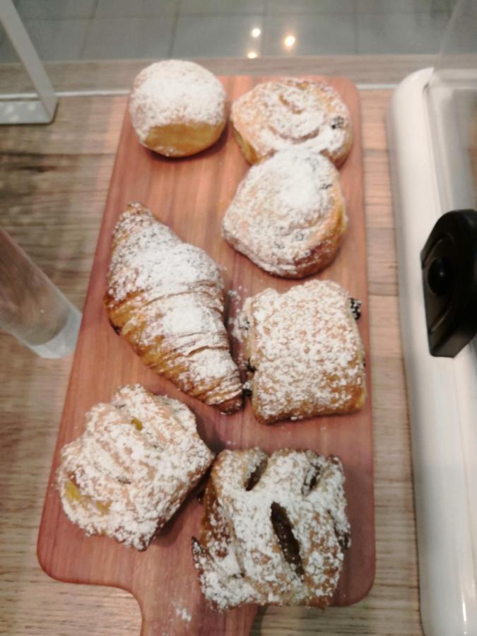 Hotel Iride Suite & Breakfast- Ideale Per Famiglie E Coppie Riccione Dış mekan fotoğraf