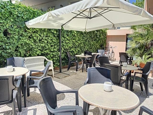 Hotel Iride Suite & Breakfast- Ideale Per Famiglie E Coppie Riccione Dış mekan fotoğraf
