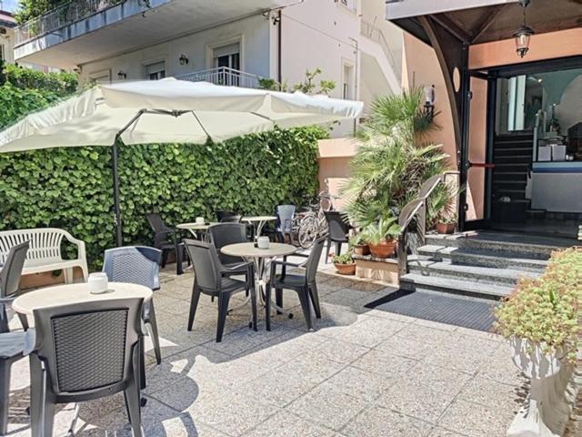 Hotel Iride Suite & Breakfast- Ideale Per Famiglie E Coppie Riccione Dış mekan fotoğraf