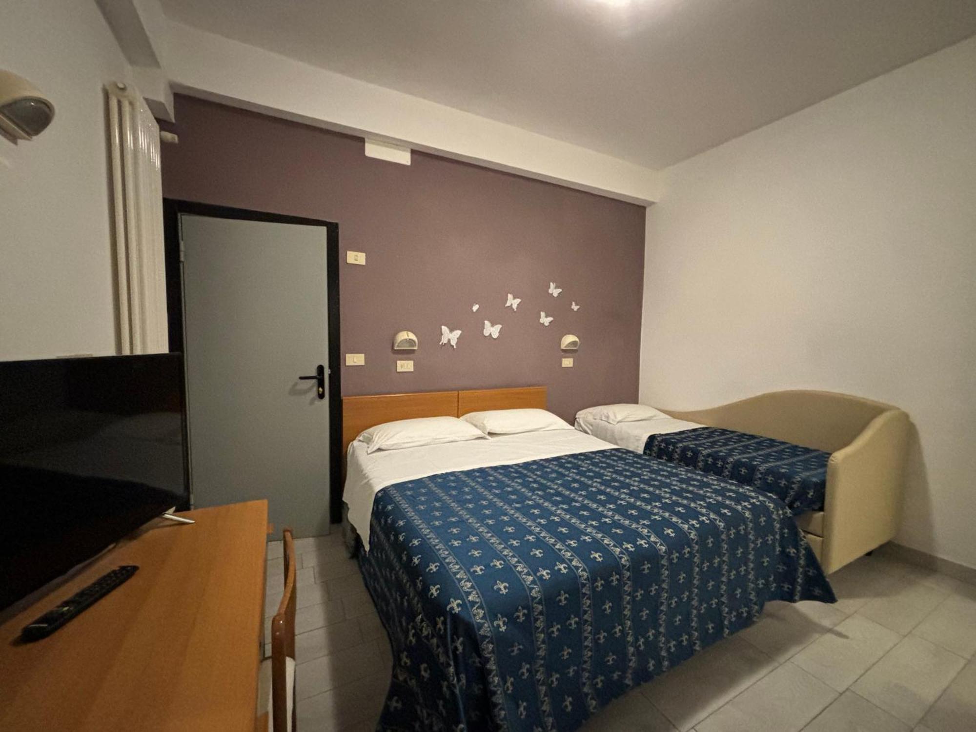 Hotel Iride Suite & Breakfast- Ideale Per Famiglie E Coppie Riccione Dış mekan fotoğraf