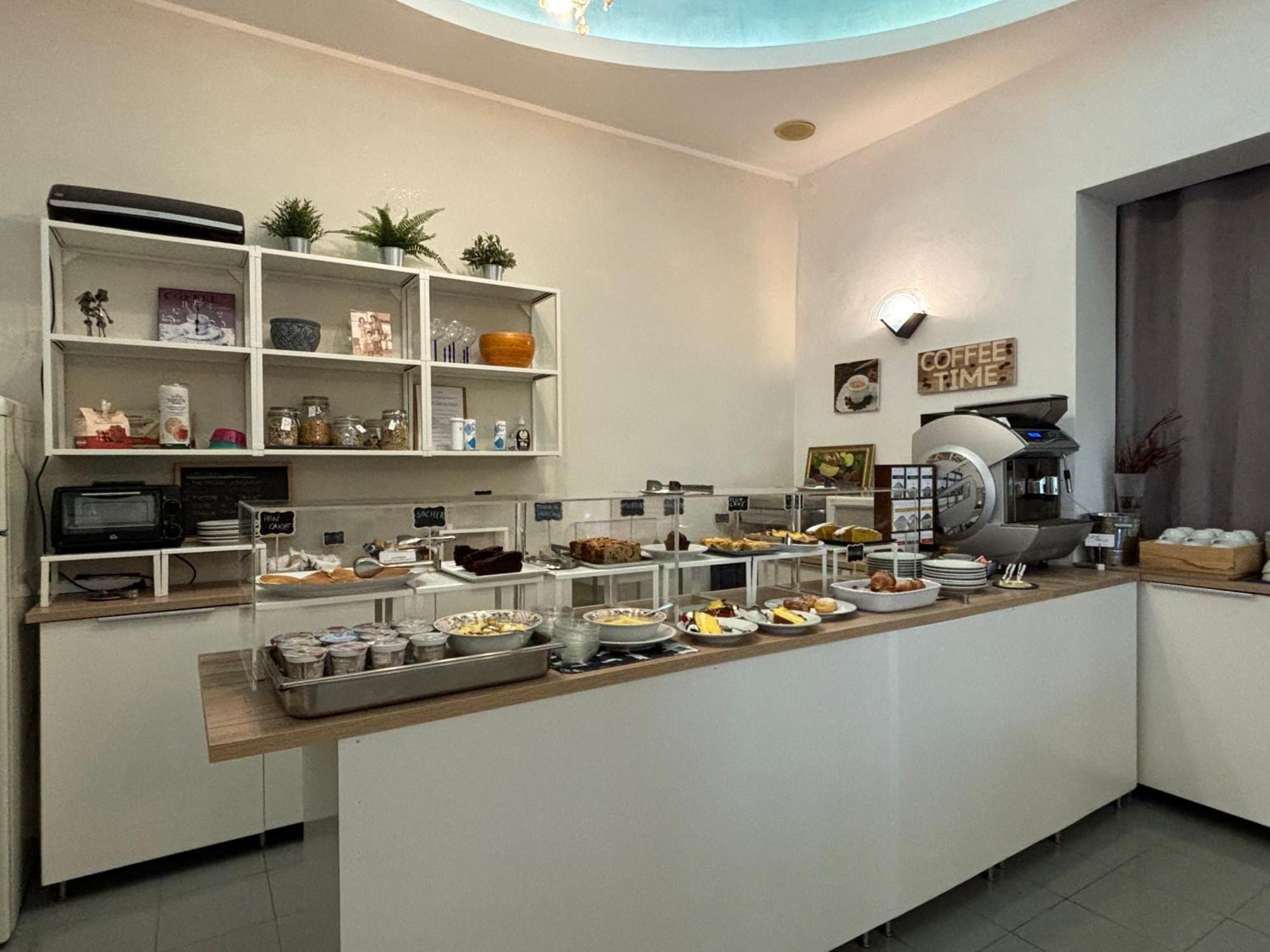 Hotel Iride Suite & Breakfast- Ideale Per Famiglie E Coppie Riccione Dış mekan fotoğraf
